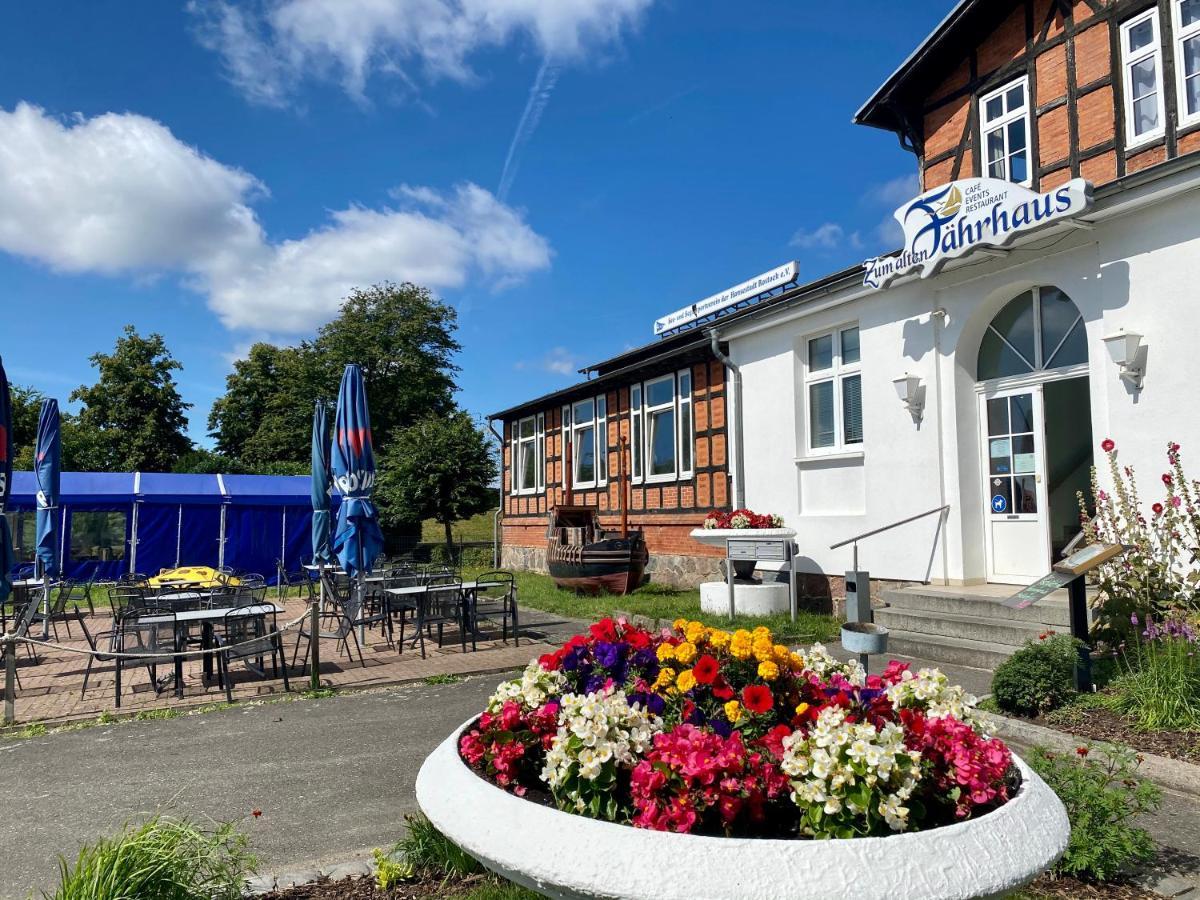 Pension Zum Alten Faehrhaus Rostock Eksteriør bilde