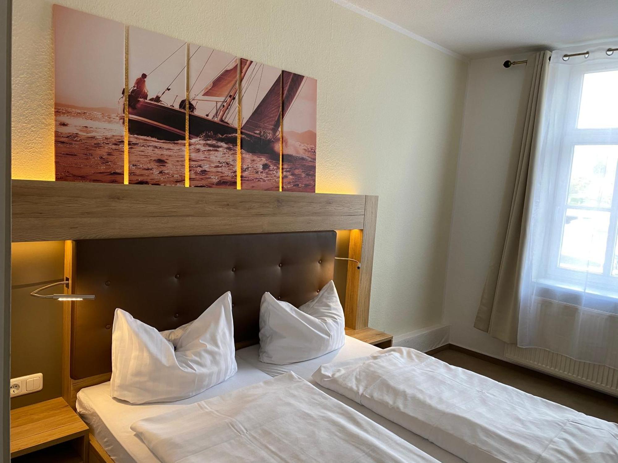 Pension Zum Alten Faehrhaus Rostock Rom bilde